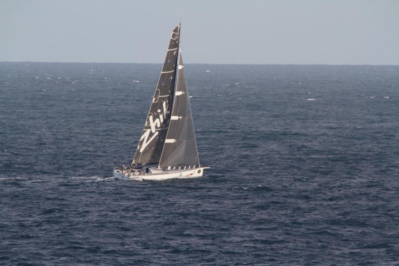 לינה וארוחת בוקר קיאמה Sea Whispers מראה חיצוני תמונה